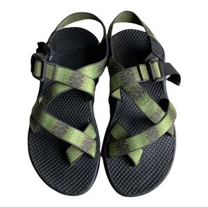 Chaco green sandals sz W5